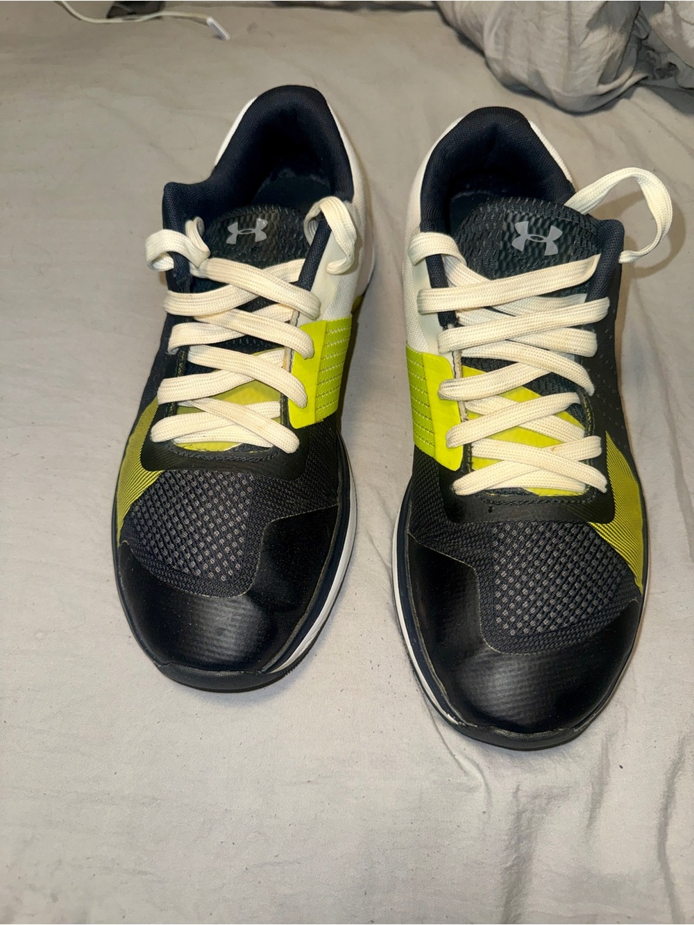 Under Armour Black and Neon Yellow Athletic Sneakers with White Laces M 10 1/2